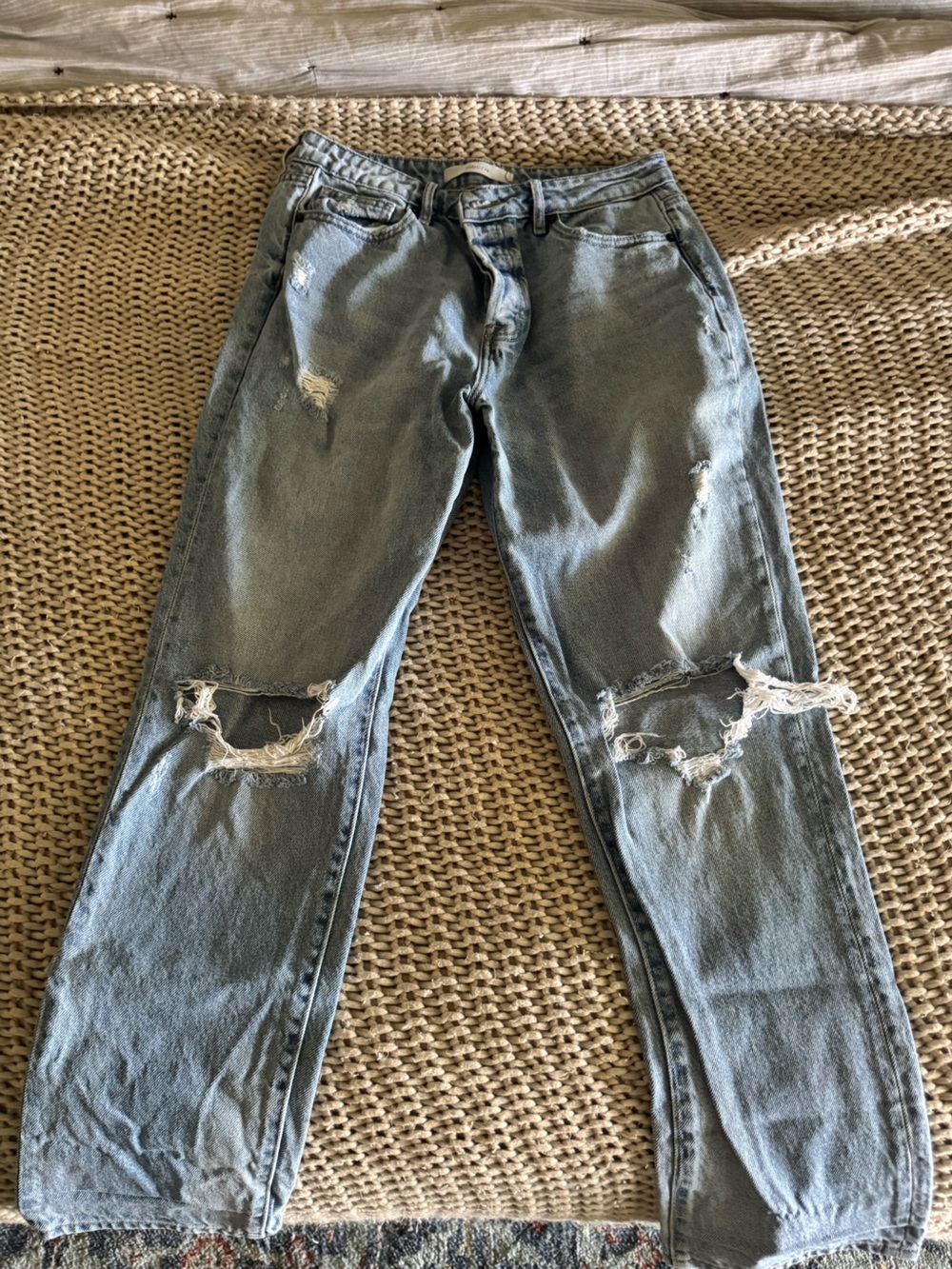 Women’s Distressed Skinny Jeans - Washed Black